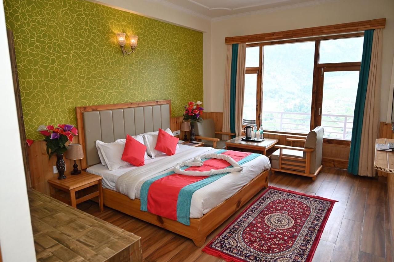 Hotel Seven Hills Manali Bagian luar foto