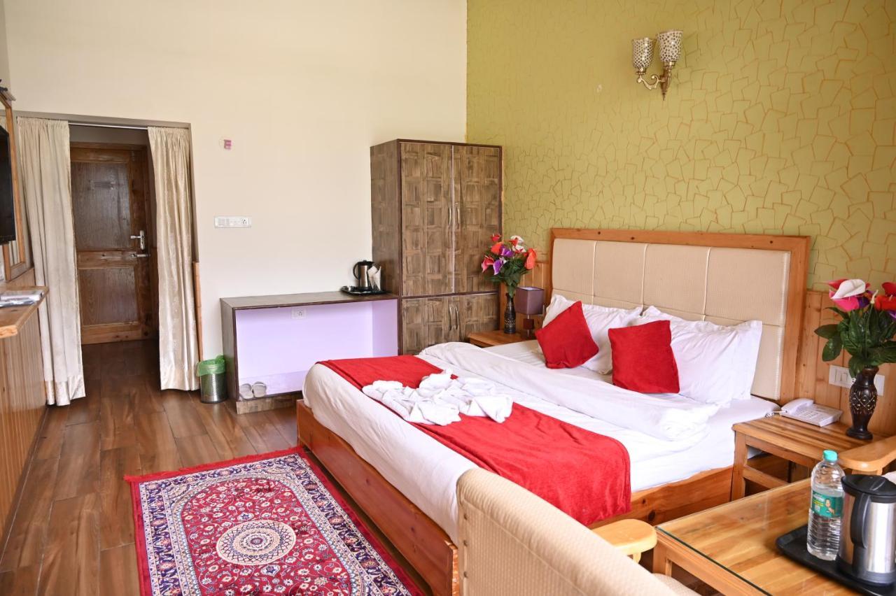 Hotel Seven Hills Manali Bagian luar foto