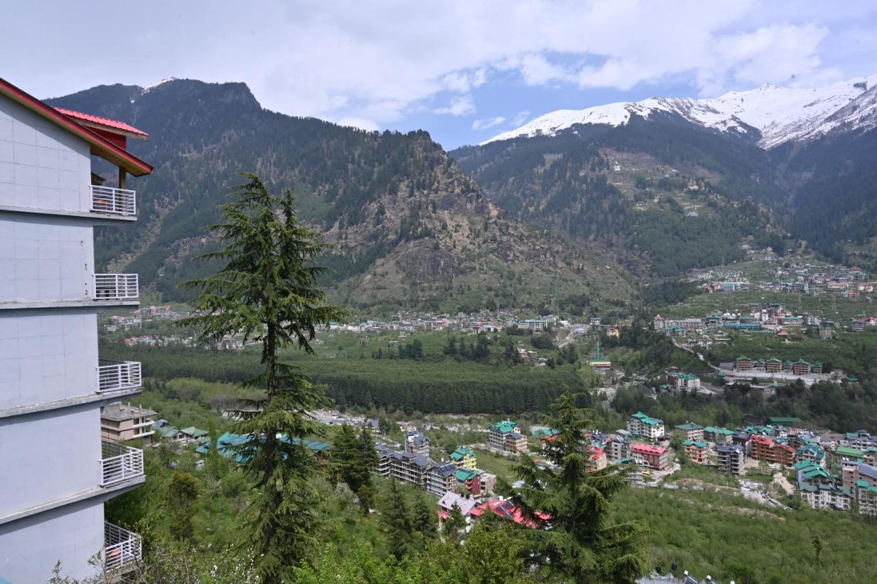 Hotel Seven Hills Manali Bagian luar foto
