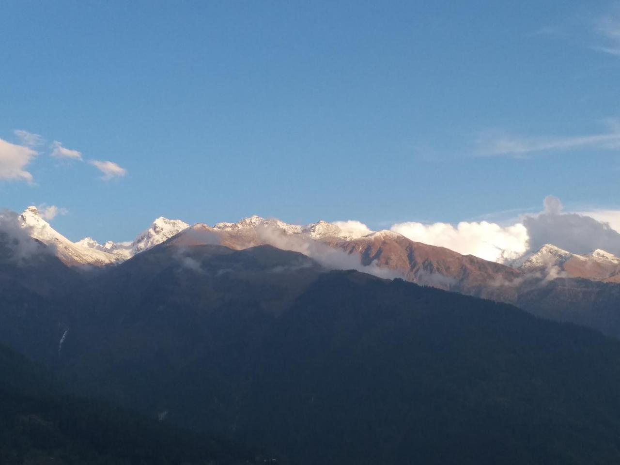 Hotel Seven Hills Manali Bagian luar foto